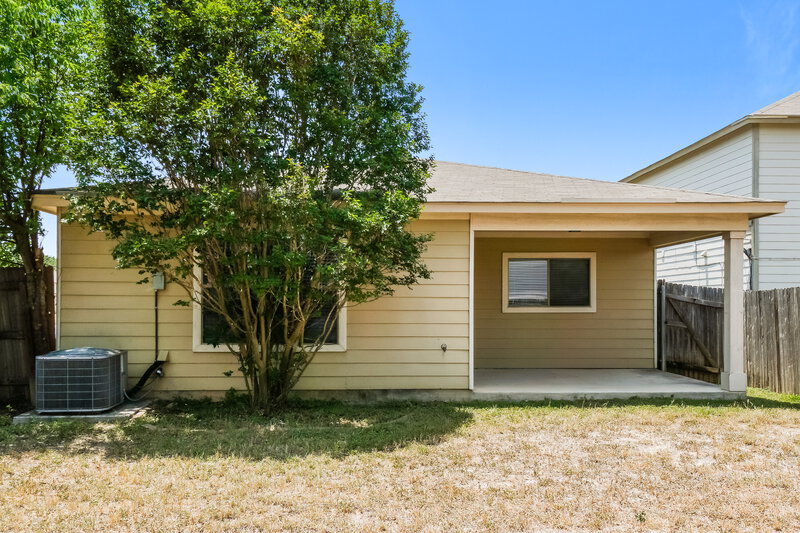 1,495/Mo, 3230 Sunbird Bay San Antonio, TX 78245 Rear View
