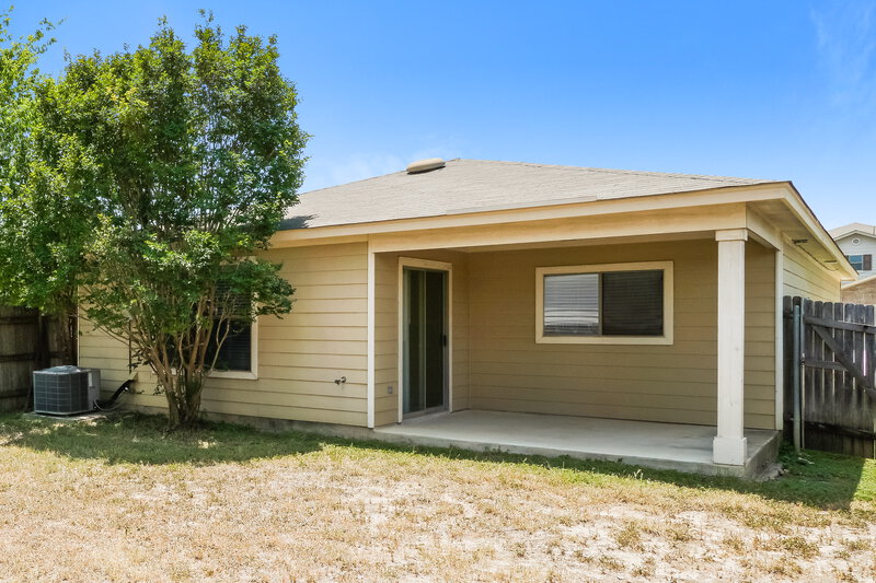 1,495/Mo, 3230 Sunbird Bay San Antonio, TX 78245 Rear View 2