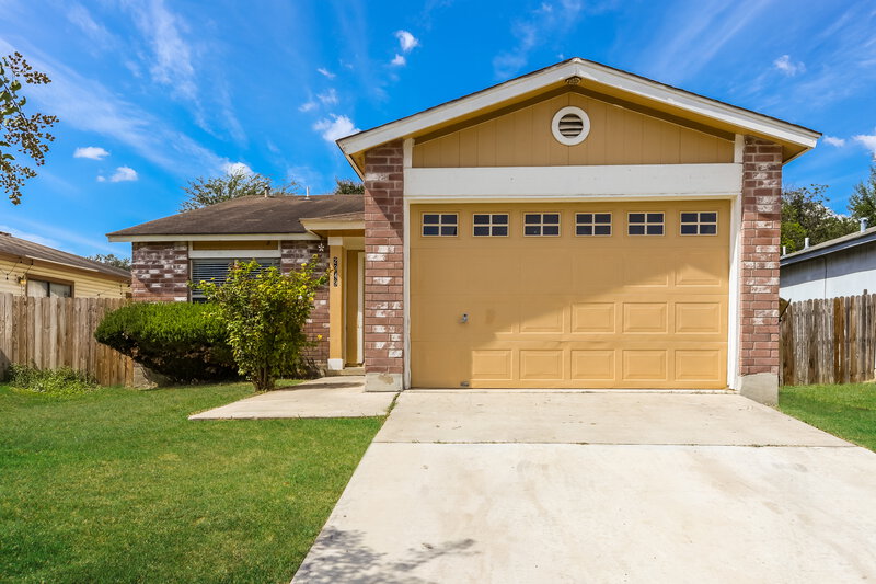 1,640/Mo, 2949 Moss Plain Dr San Antonio, TX 78245 External View