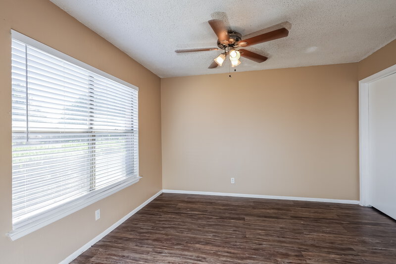 1,640/Mo, 2949 Moss Plain Dr San Antonio, TX 78245 Bedroom View