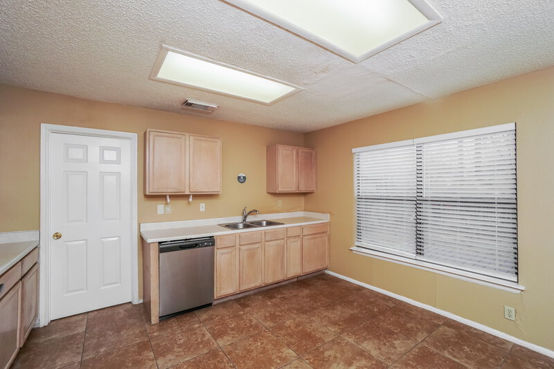 1,665/Mo, 9855 Raven Field Dr San Antonio, TX 78245 Misc View 4