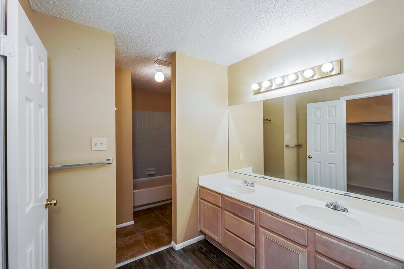 1,665/Mo, 9855 Raven Field Dr San Antonio, TX 78245 Misc View 7