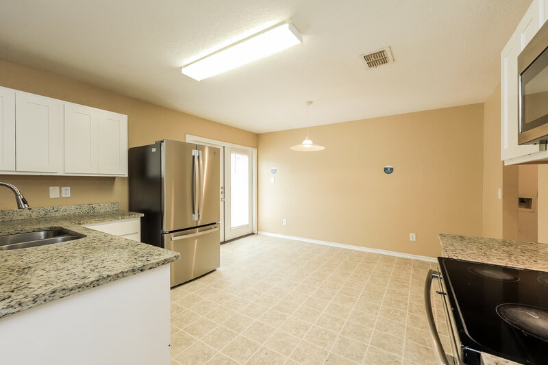 1,455/Mo, 3711 Amber Gap San Antonio, TX 78245 Kitchen View