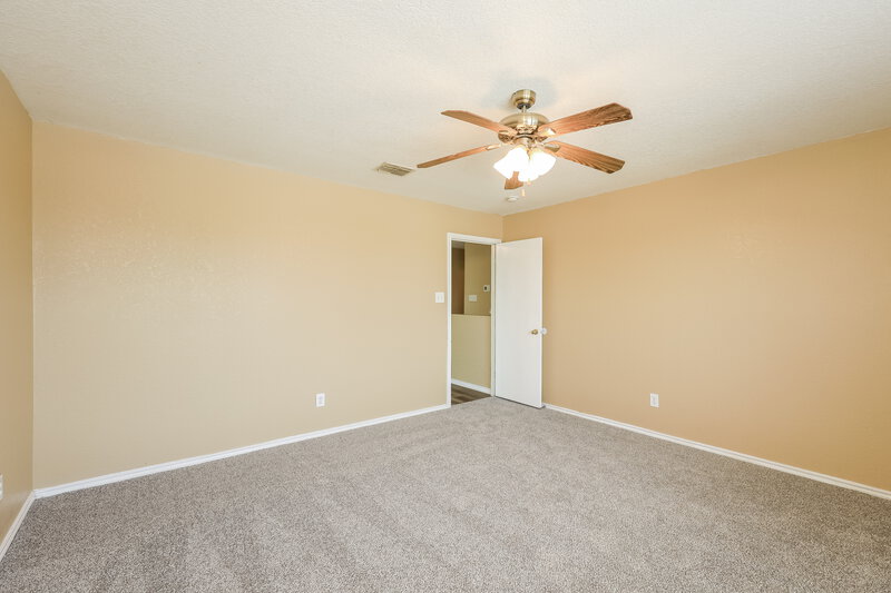 1,455/Mo, 3711 Amber Gap San Antonio, TX 78245 Main Bedroom View 2