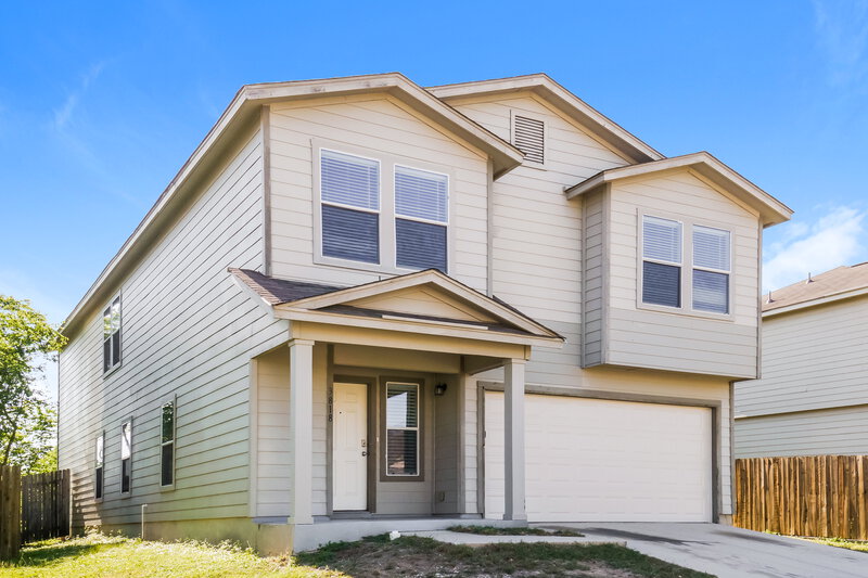 2,090/Mo, 3818 Amber Chase San Antonio, TX 78245 Front View