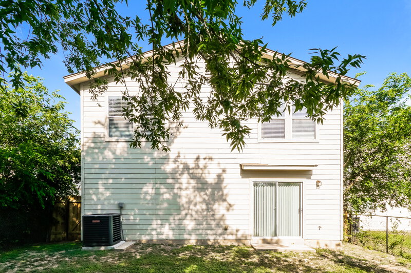 2,090/Mo, 3818 Amber Chase San Antonio, TX 78245 Rear View