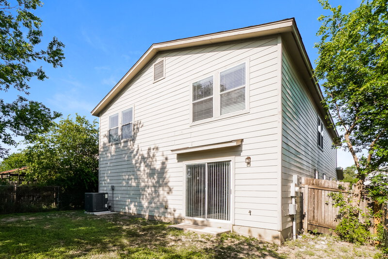 2,090/Mo, 3818 Amber Chase San Antonio, TX 78245 Rear View 2