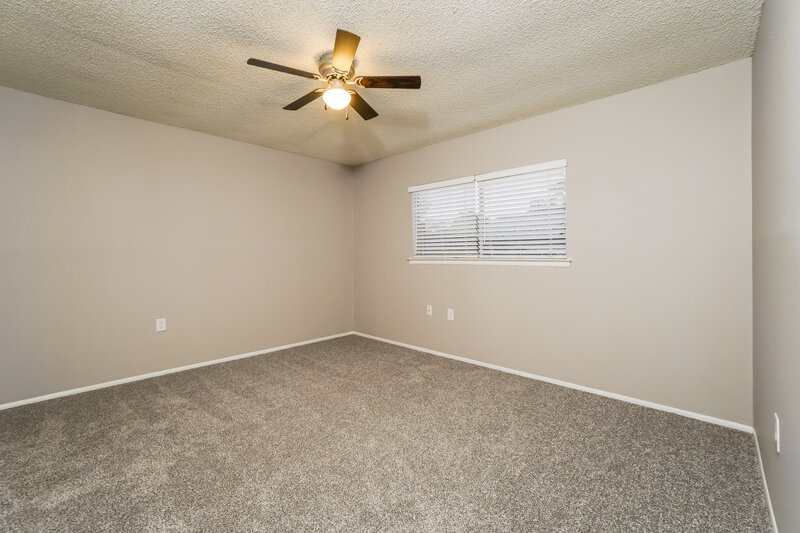 1,625/Mo, 16327 Ross Oak St San Antonio, TX 78247 Bedroom View 3