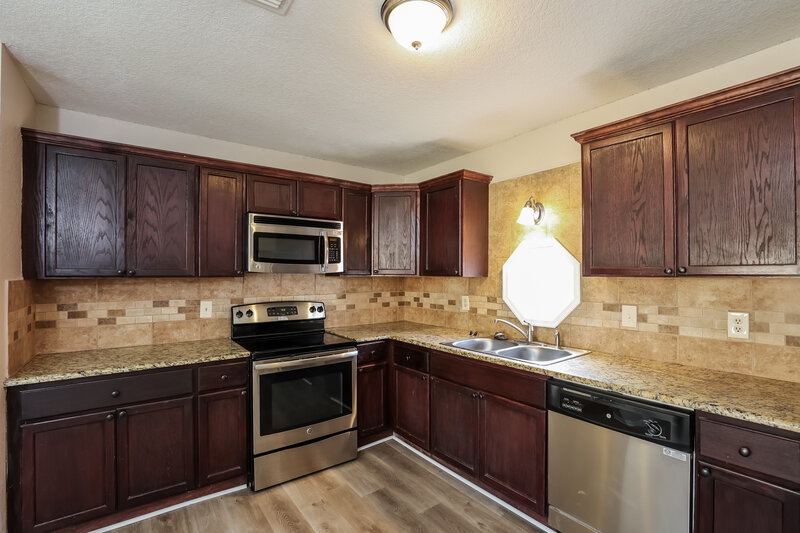 1,605/Mo, 16419 Spruce Leaf St San Antonio, TX 78247 Kitchen View 3
