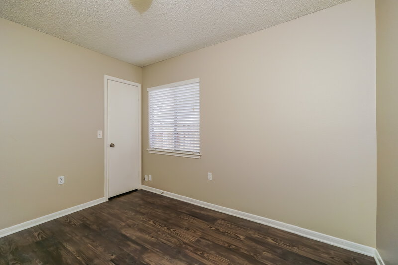 2,300/Mo, 9334 Lands Point St San Antonio, TX 78250 Bedroom View