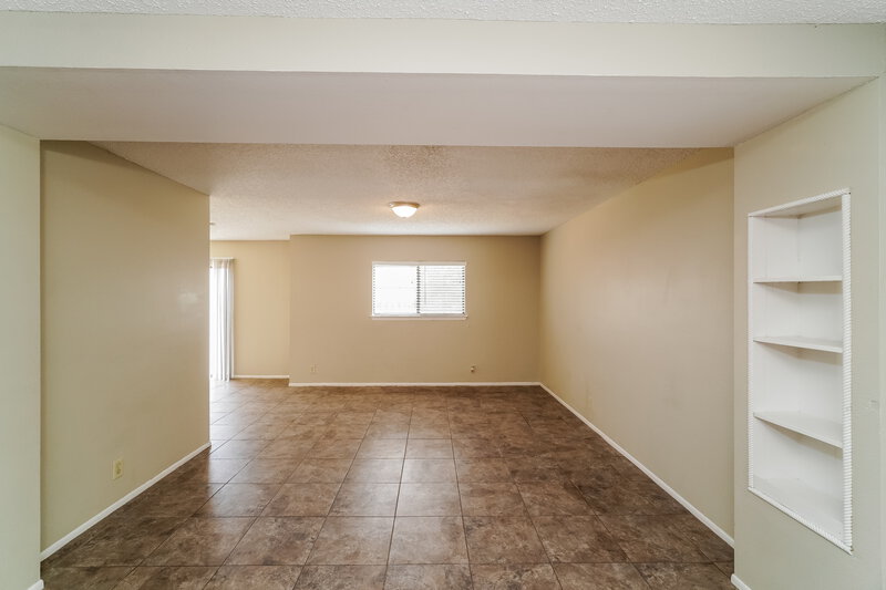 2,165/Mo, 8923 Athens San Antonio, TX 78251 Living Room View 3