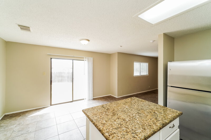 2,165/Mo, 8923 Athens San Antonio, TX 78251 Dining Room View