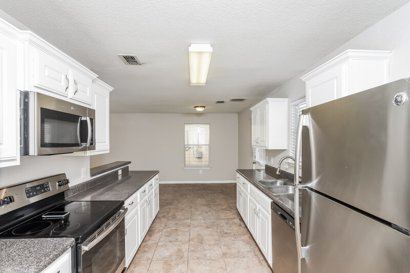 1,660/Mo, 11322 Fire Canyon San Antonio, TX 78252 Kitchen View 2