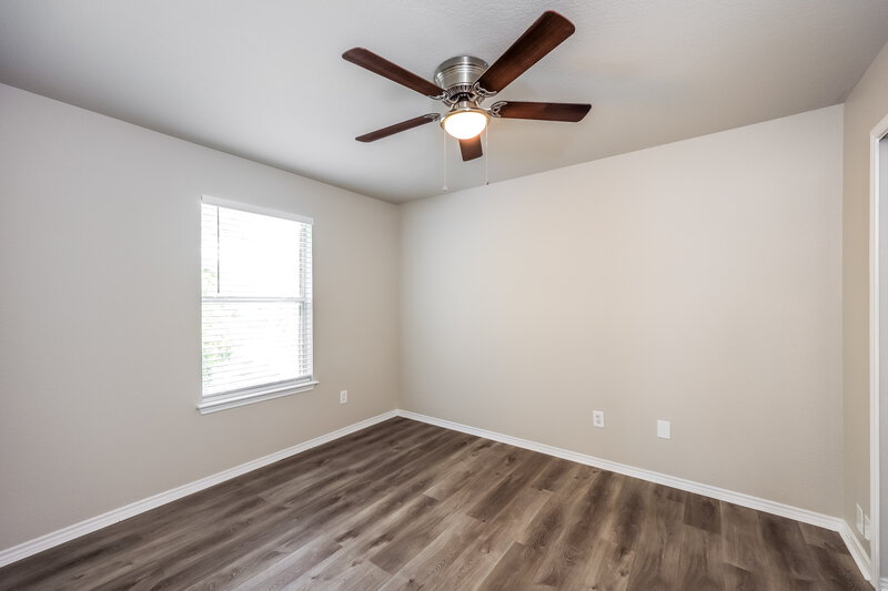 1,395/Mo, 8122 Braes Run San Antonio, TX 78254 Bedroom View 2