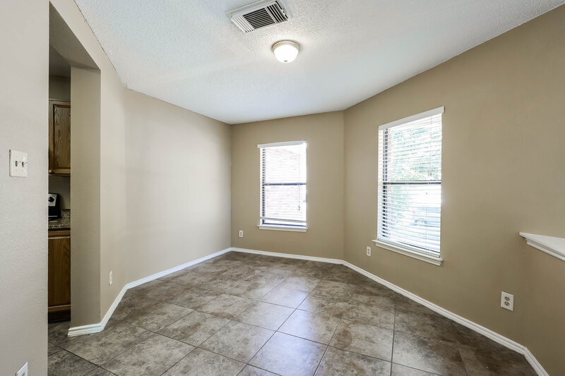 1,505/Mo, 10736 Juniper Pass San Antonio, TX 78254 Dining Room View