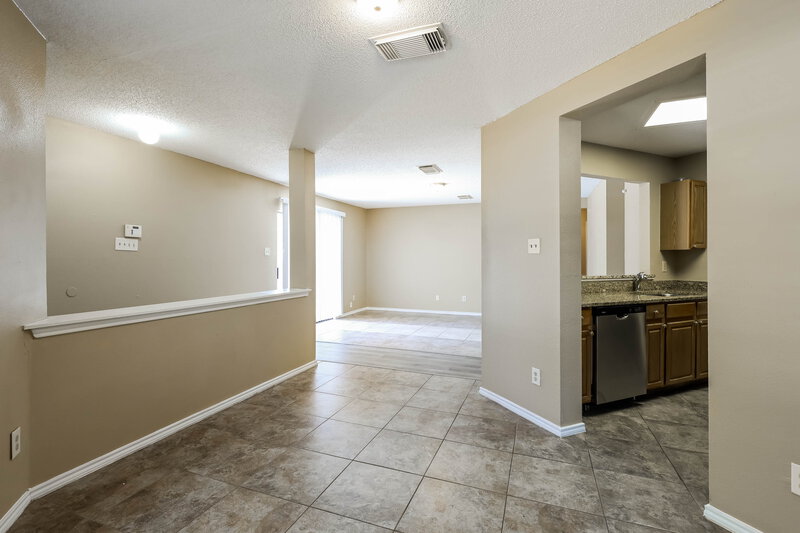 1,505/Mo, 10736 Juniper Pass San Antonio, TX 78254 Dining Room View 2