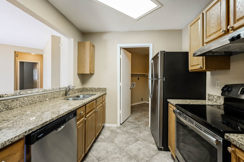 1,505/Mo, 10736 Juniper Pass San Antonio, TX 78254 Kitchen View