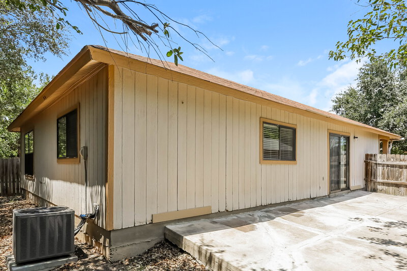 1,505/Mo, 10736 Juniper Pass San Antonio, TX 78254 Rear View