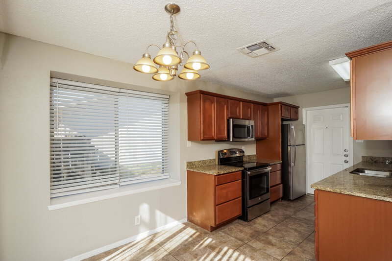 1,445/Mo, 605 Janice Dr Converse, TX 78109 Dining Room View