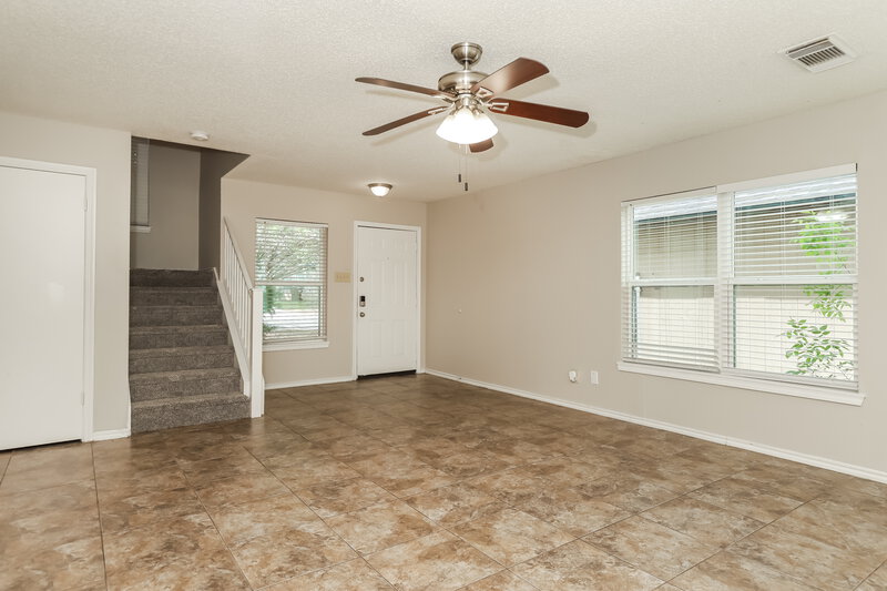 1,615/Mo, 8320 Morning Grove Dr Converse, TX 78109 Living Room View
