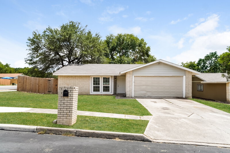1,665/Mo, 7014 Glen Pt San Antonio, TX 78239 External View