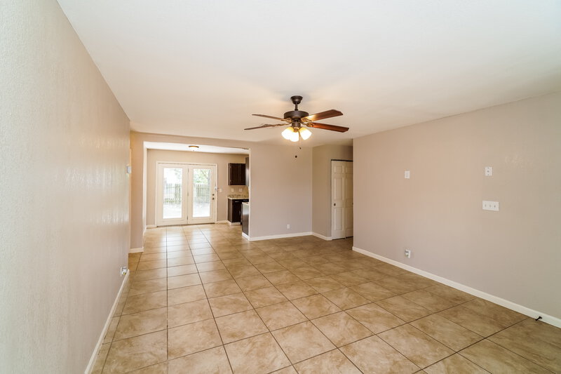 1,665/Mo, 7014 Glen Pt San Antonio, TX 78239 Living Room View 3
