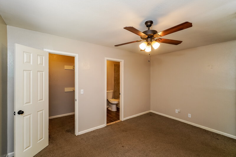 1,665/Mo, 7014 Glen Pt San Antonio, TX 78239 Main Bedroom View 2