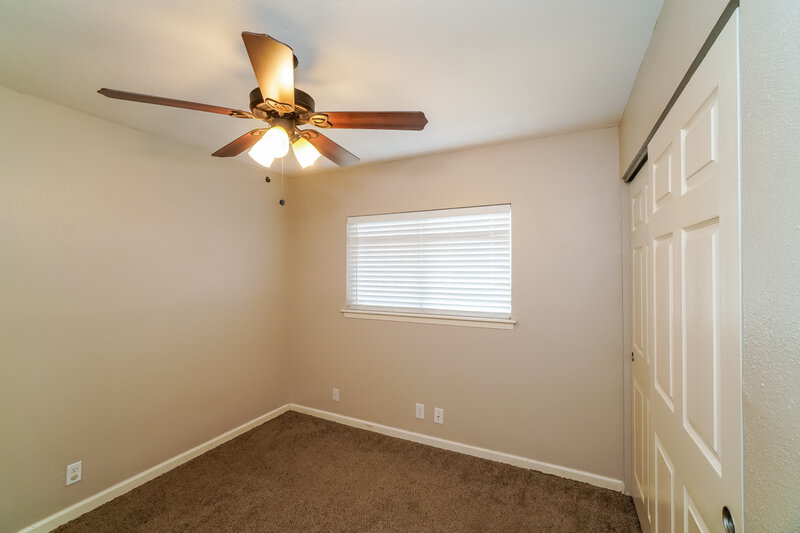 1,665/Mo, 7014 Glen Pt San Antonio, TX 78239 Bedroom View 2