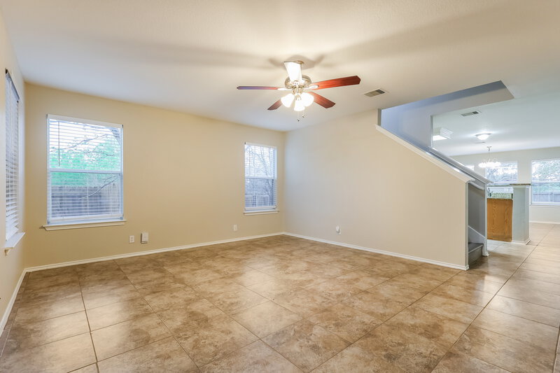 1,560/Mo, 6734 Benke Farm San Antonio, TX 78239 Living Room View