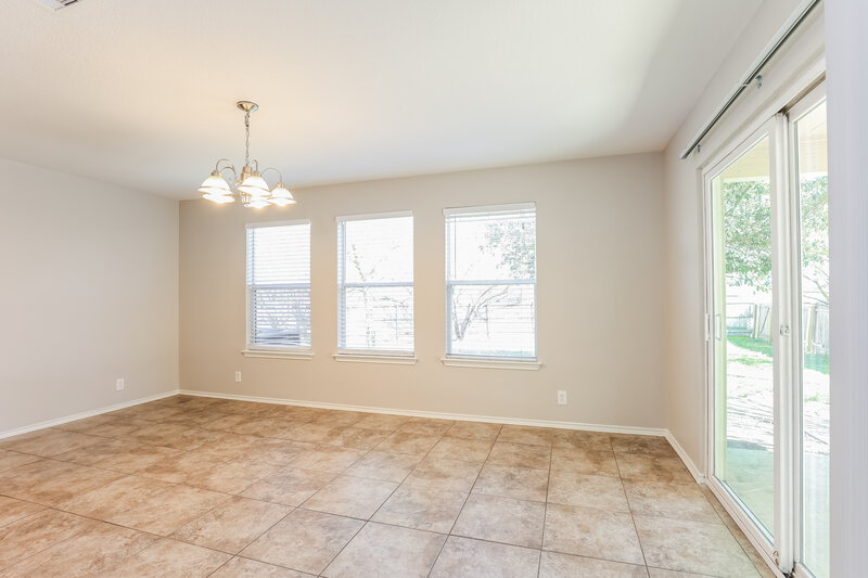 1,750/Mo, 6734 Benke Farm San Antonio, TX 78239 Dining Room View