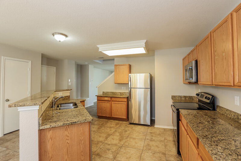 1,750/Mo, 6734 Benke Farm San Antonio, TX 78239 Kitchen View