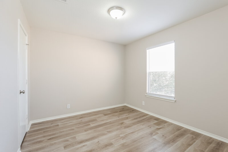 1,750/Mo, 6734 Benke Farm San Antonio, TX 78239 Bedroom View 3
