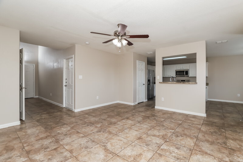 1,295/Mo, 5907 Blonde Canyon San Antonio, TX 78252 Living Room View