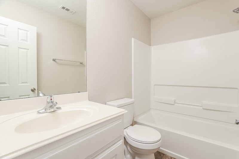 1,295/Mo, 5907 Blonde Canyon San Antonio, TX 78252 Bathroom View