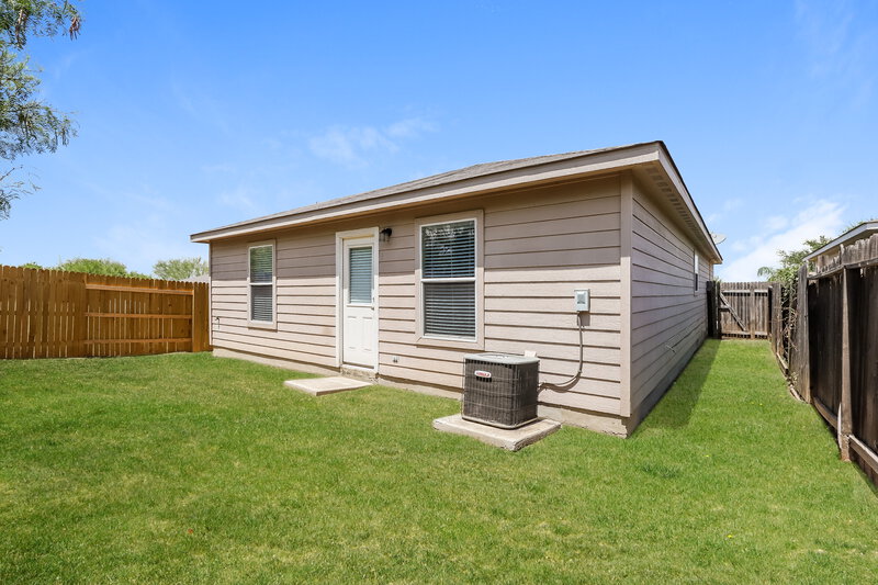 1,630/Mo, 11450 Indian Canyon San Antonio, TX 78252 Rear View 3