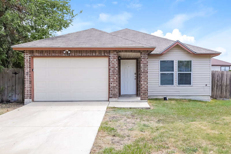 1,495/Mo, 7002 Flint View San Antonio, TX 78244 External View