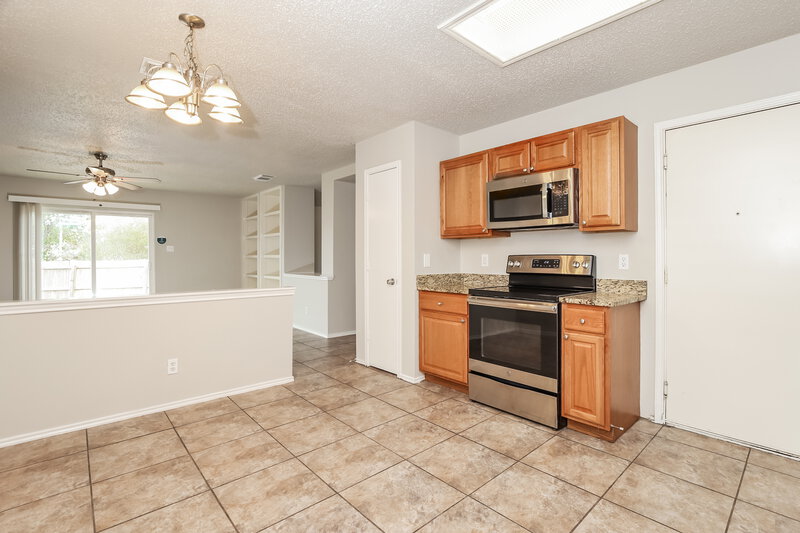 1,495/Mo, 7002 Flint View San Antonio, TX 78244 Dining Room View