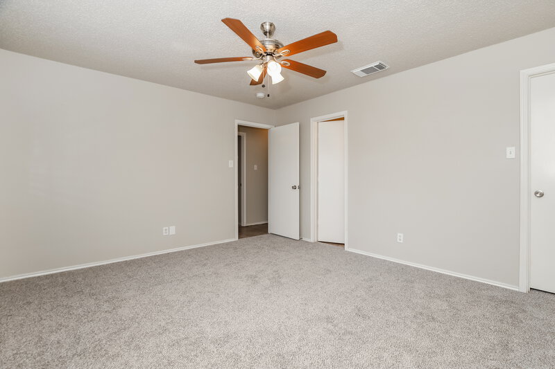 1,495/Mo, 7002 Flint View San Antonio, TX 78244 Main Bedroom View 2