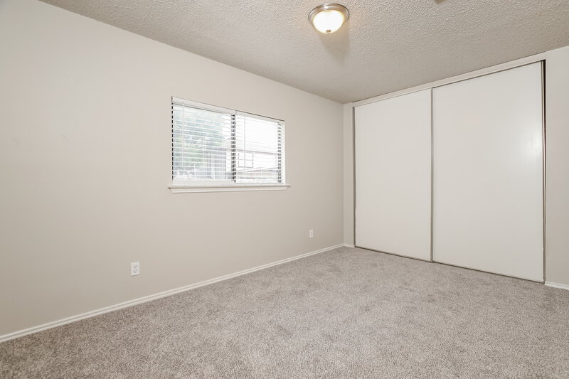 1,495/Mo, 7002 Flint View San Antonio, TX 78244 Bedroom View