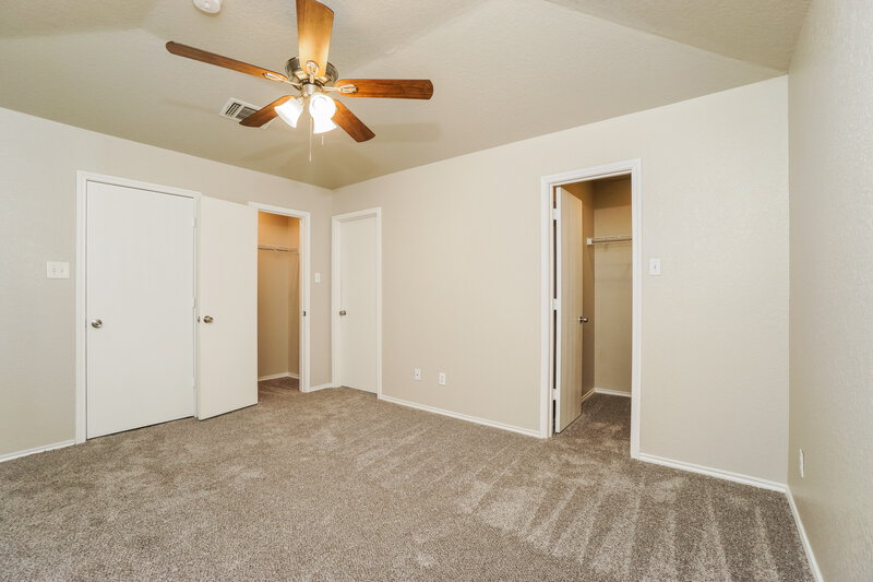 1,290/Mo, 8434 Adams Hill Dr San Antonio, TX 78227 Main Bedroom View