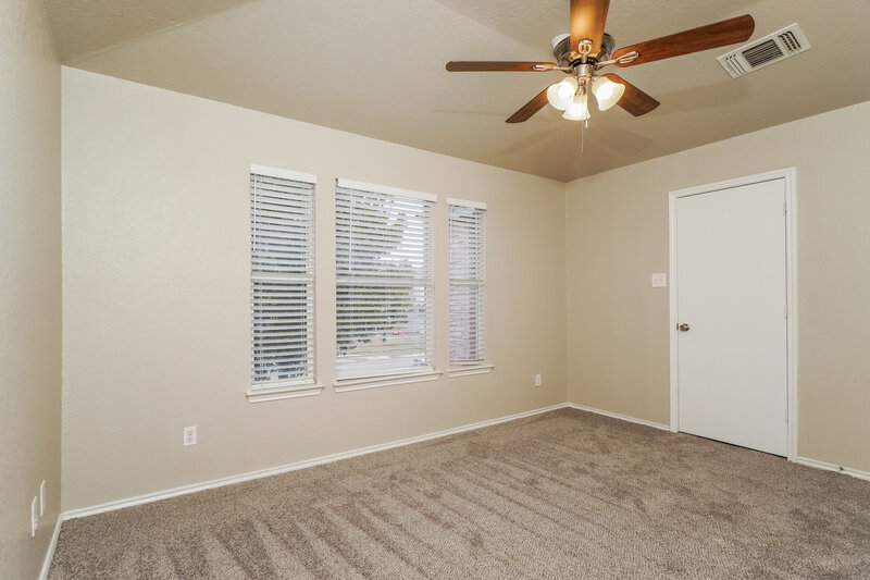 1,290/Mo, 8434 Adams Hill Dr San Antonio, TX 78227 Main Bedroom View 2