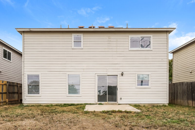 1,290/Mo, 8434 Adams Hill Dr San Antonio, TX 78227 Rear View