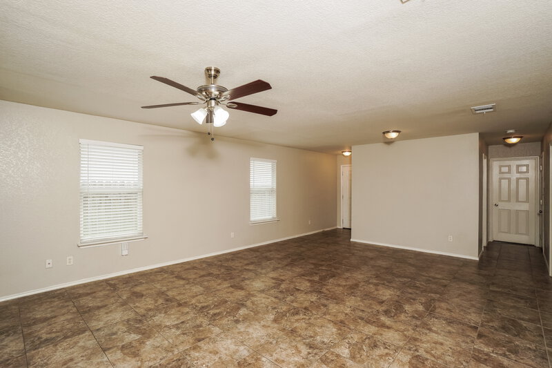 1,490/Mo, 9739 Green Mesa San Antonio, TX 78245 Living Room View 2