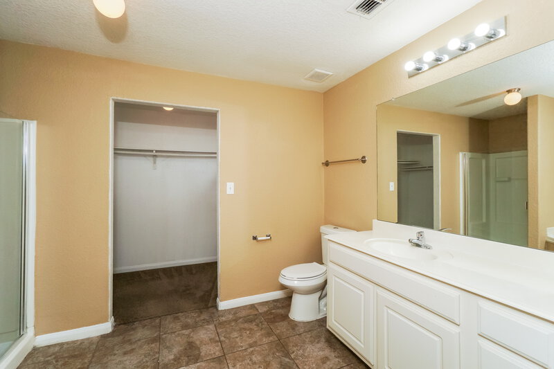 1,440/Mo, 11475 Coral Canyon San Antonio, TX 78252 Main Bathroom View
