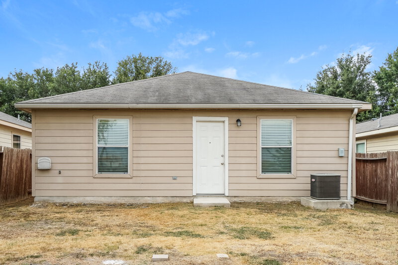 1,440/Mo, 11475 Coral Canyon San Antonio, TX 78252 Rear View