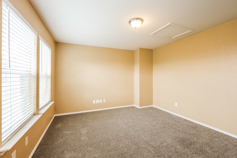 1,885/Mo, 6339 Fence Crossing San Antonio, TX 78244 Loft View 3