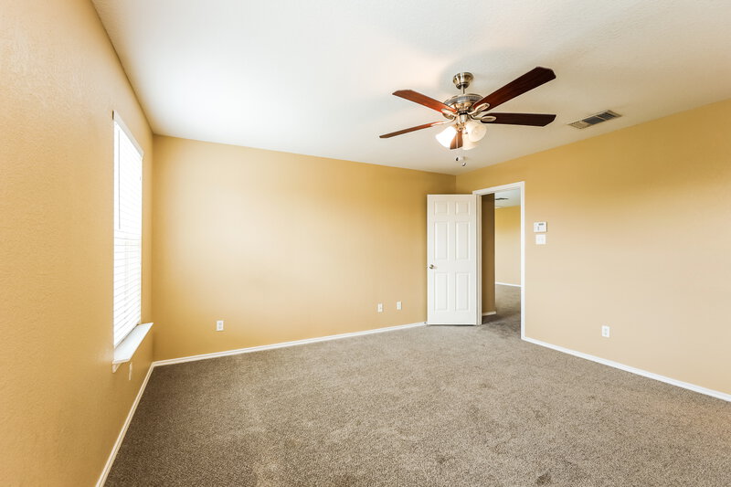 1,885/Mo, 6339 Fence Crossing San Antonio, TX 78244 Main Bedroom View 2