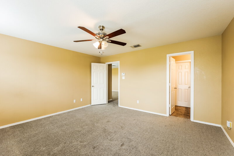 1,885/Mo, 6339 Fence Crossing San Antonio, TX 78244 Main Bedroom View 3