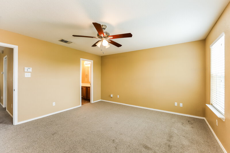 1,885/Mo, 6339 Fence Crossing San Antonio, TX 78244 Main Bedroom View 4