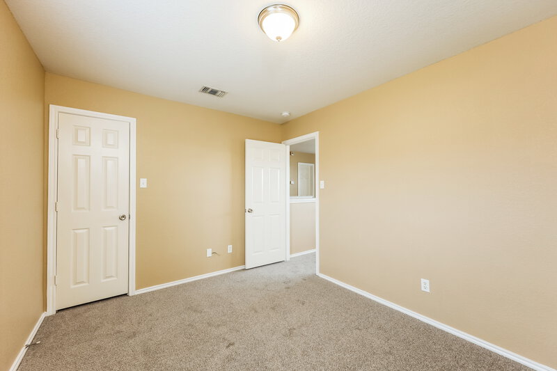 1,885/Mo, 6339 Fence Crossing San Antonio, TX 78244 Bedroom View 2